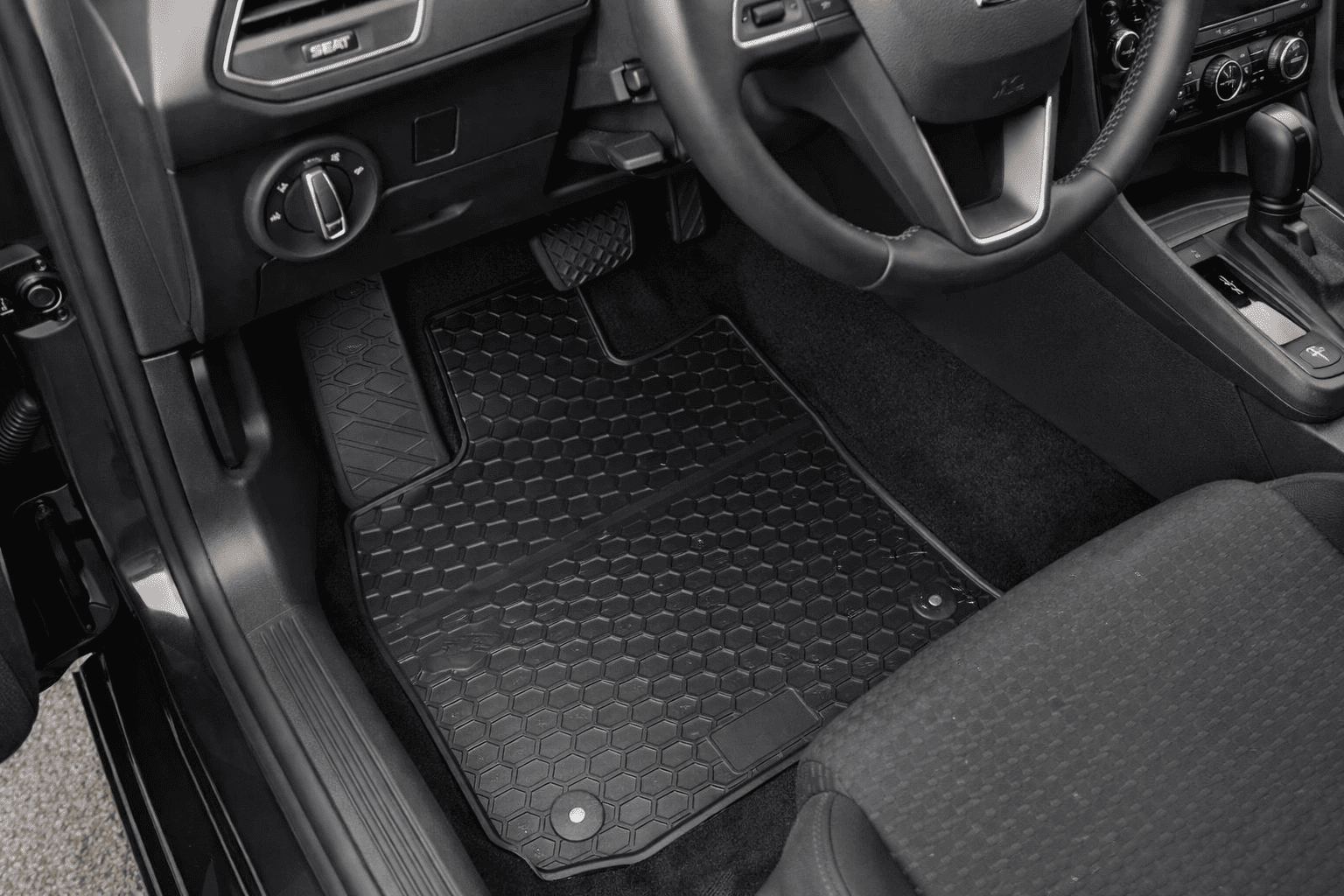 Alfombrillas de goma Volkswagen Golf VII (2012-2020) a medida