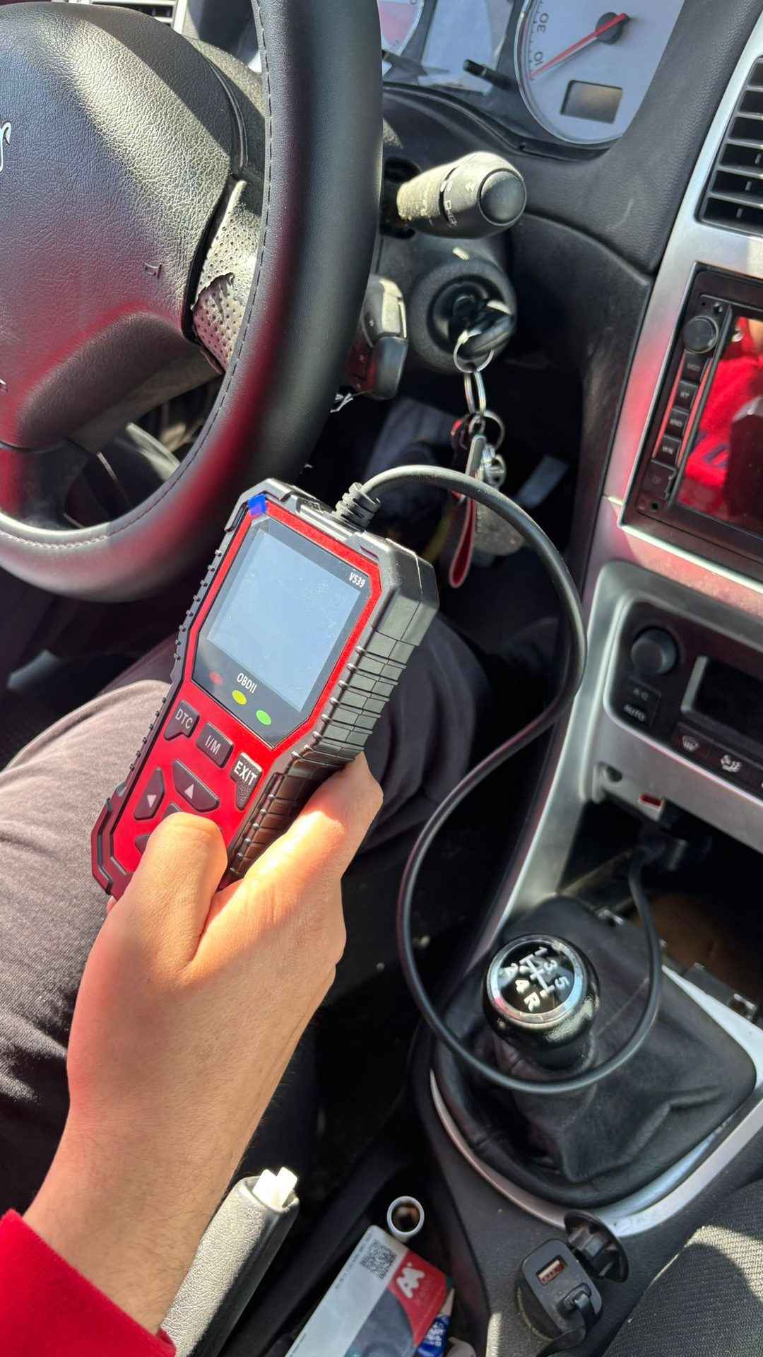 Máquina de diagnosis OBDII para coche