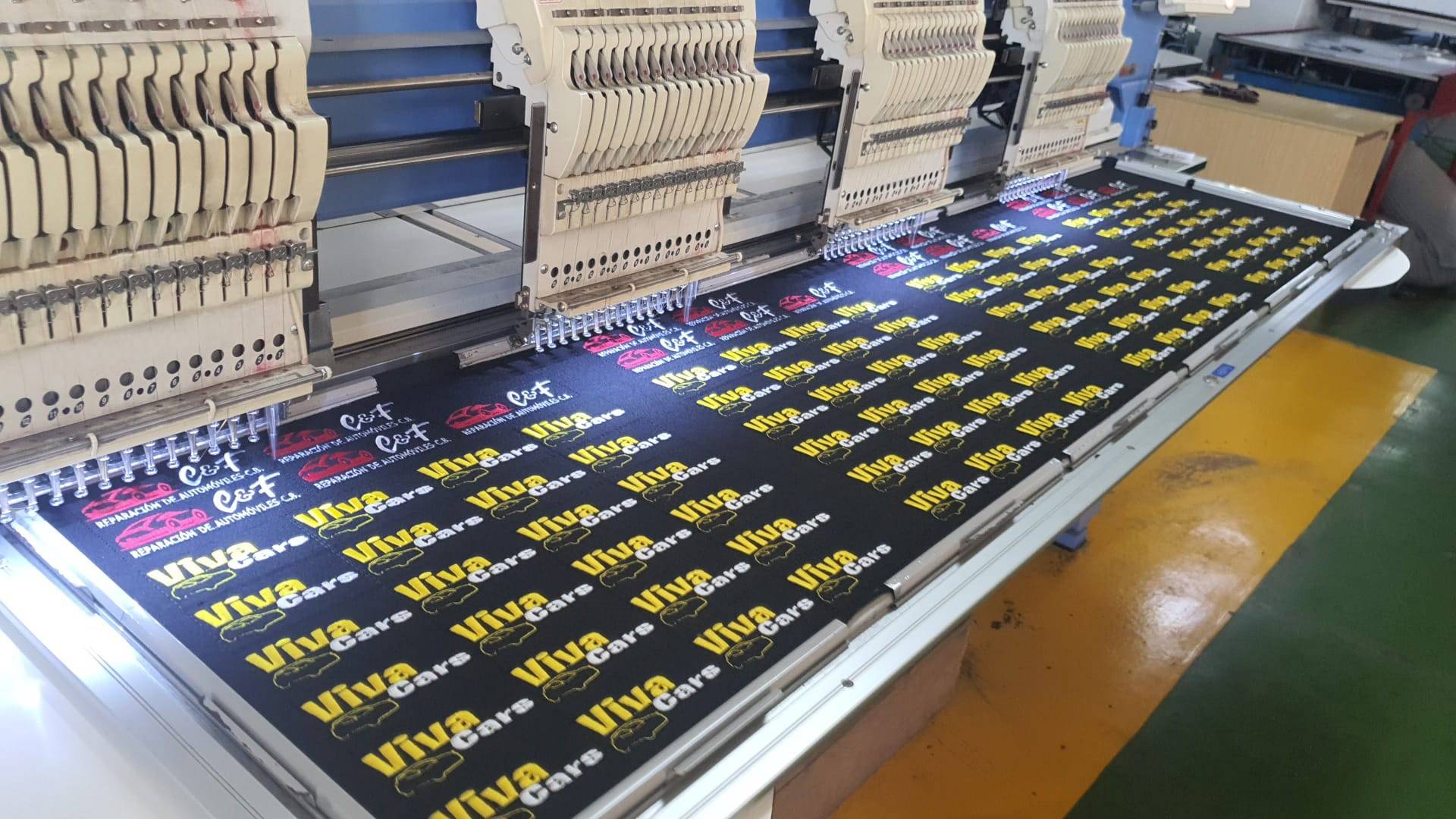 Alfombrillas de moqueta Universales de Moqueta con Logo Personalizado - Calidad Standard a medida