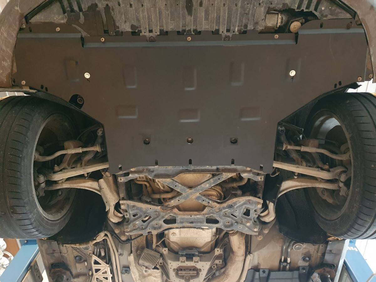 Cubre cárter metálico Audi A8 (2010-2017) a medida