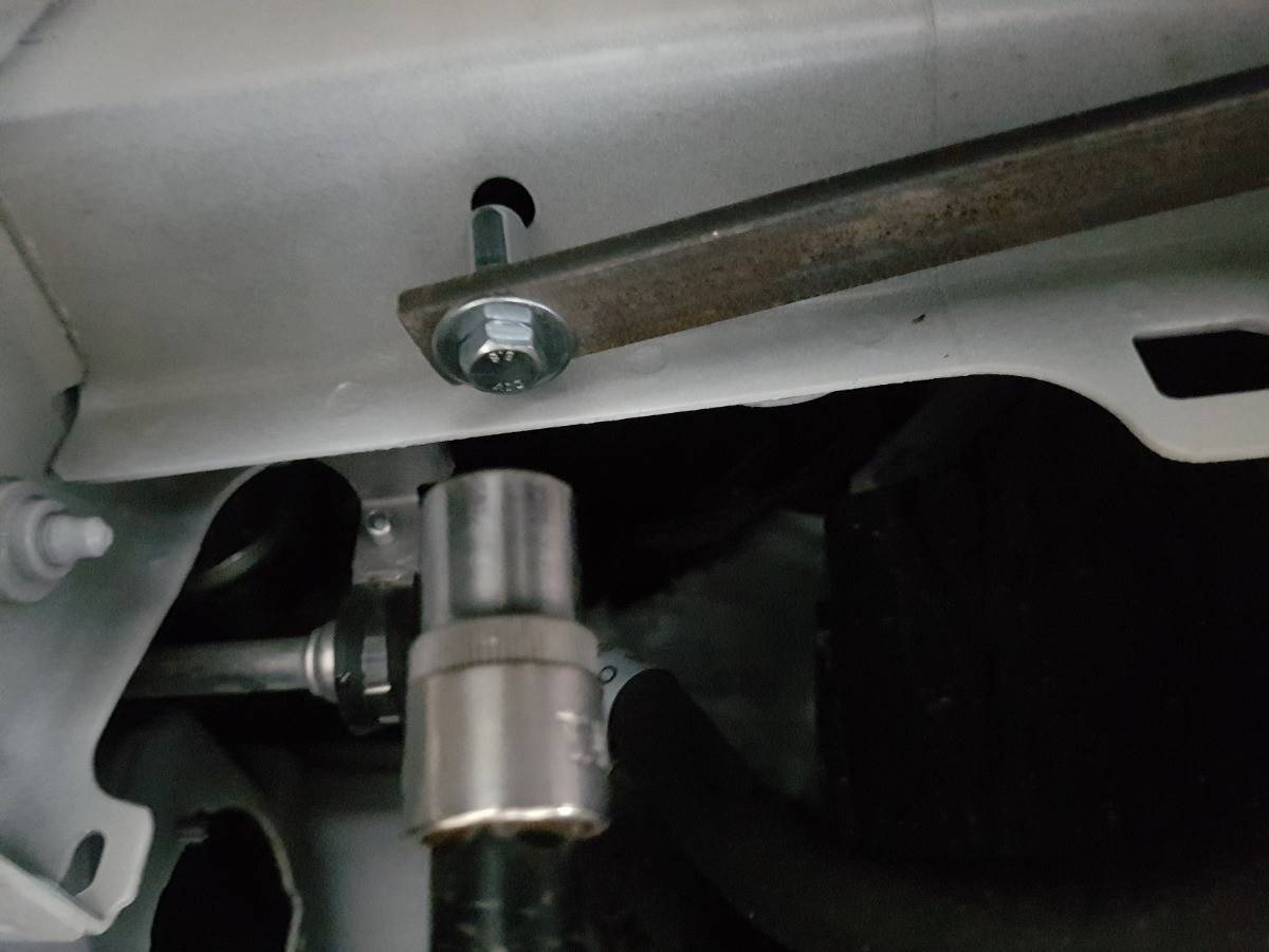 Cubre cárter metálico Fiat Tipo (2016-actualidad) a medida
