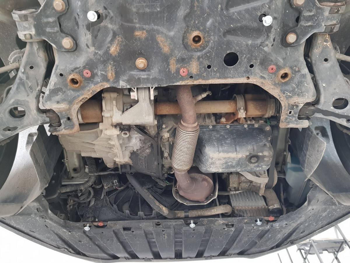 Cubre cárter metálico Ford Focus 3 (2010-2018) a medida
