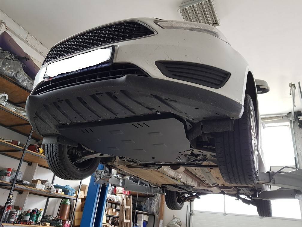 Cubre cárter metálico Ford Focus 3 (2010-2018) a medida