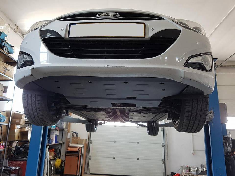 Cubre cárter metálico Hyundai i40 (2012-2015) a medida
