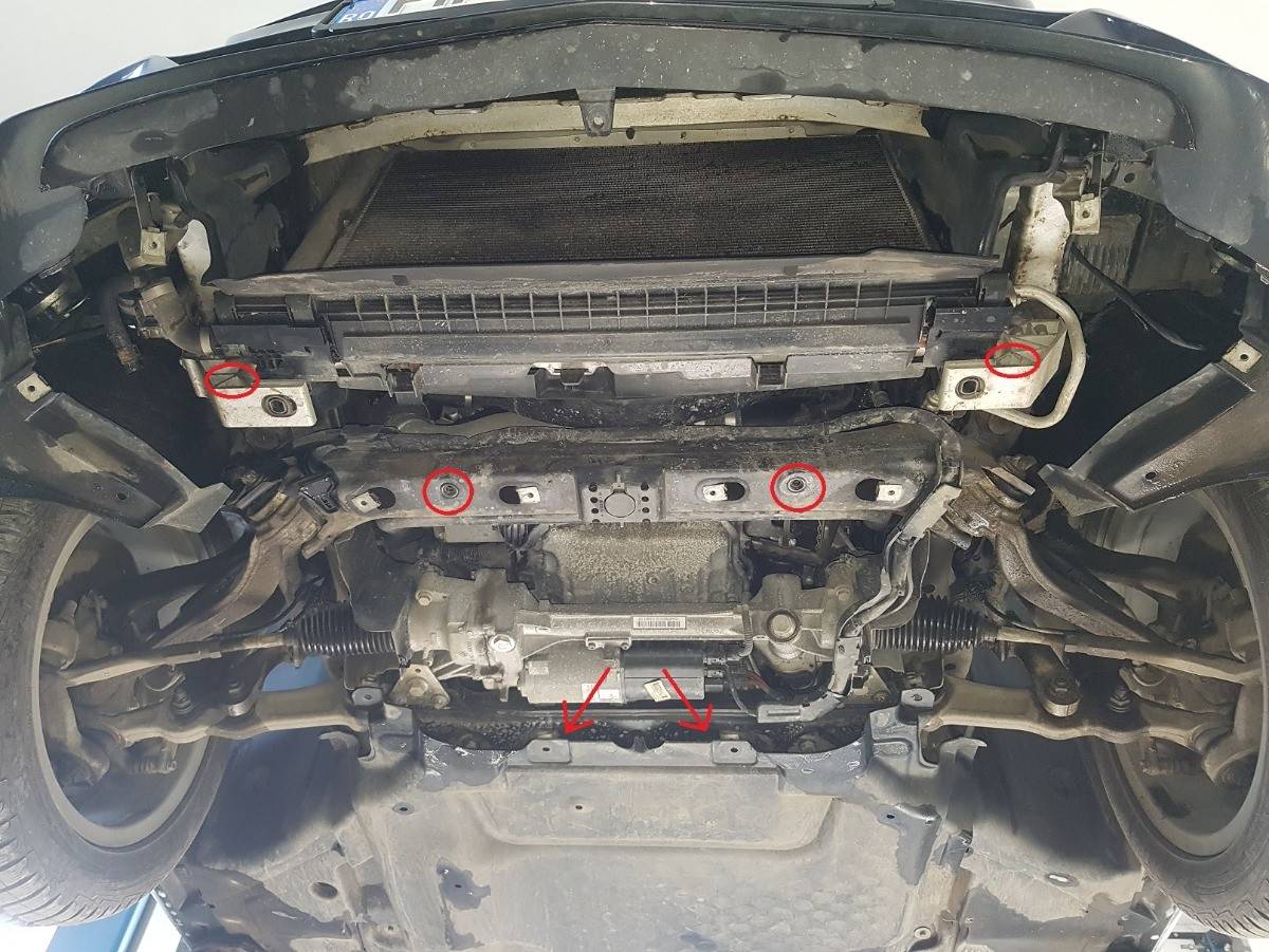 Cubre cárter metálico Mercedes Clase C W205 (2014-2020) a medida