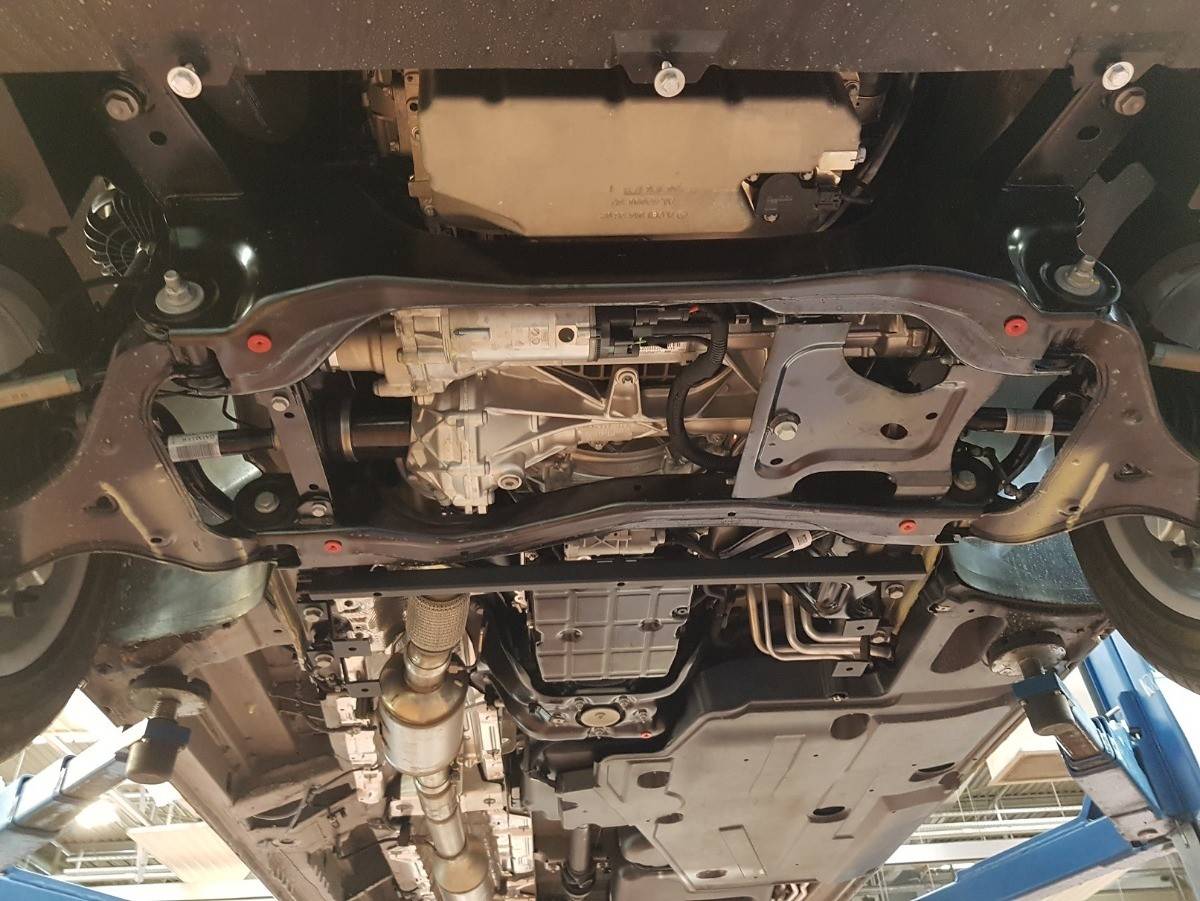 Cubre cárter metálico Mercedes Vito W447, 2.2 D, 4x4 (2014-2022) a medida
