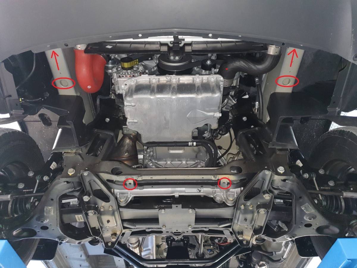 Cubre cárter metálico Mercedes Sprinter 907 4x4 (2018-2022) a medida