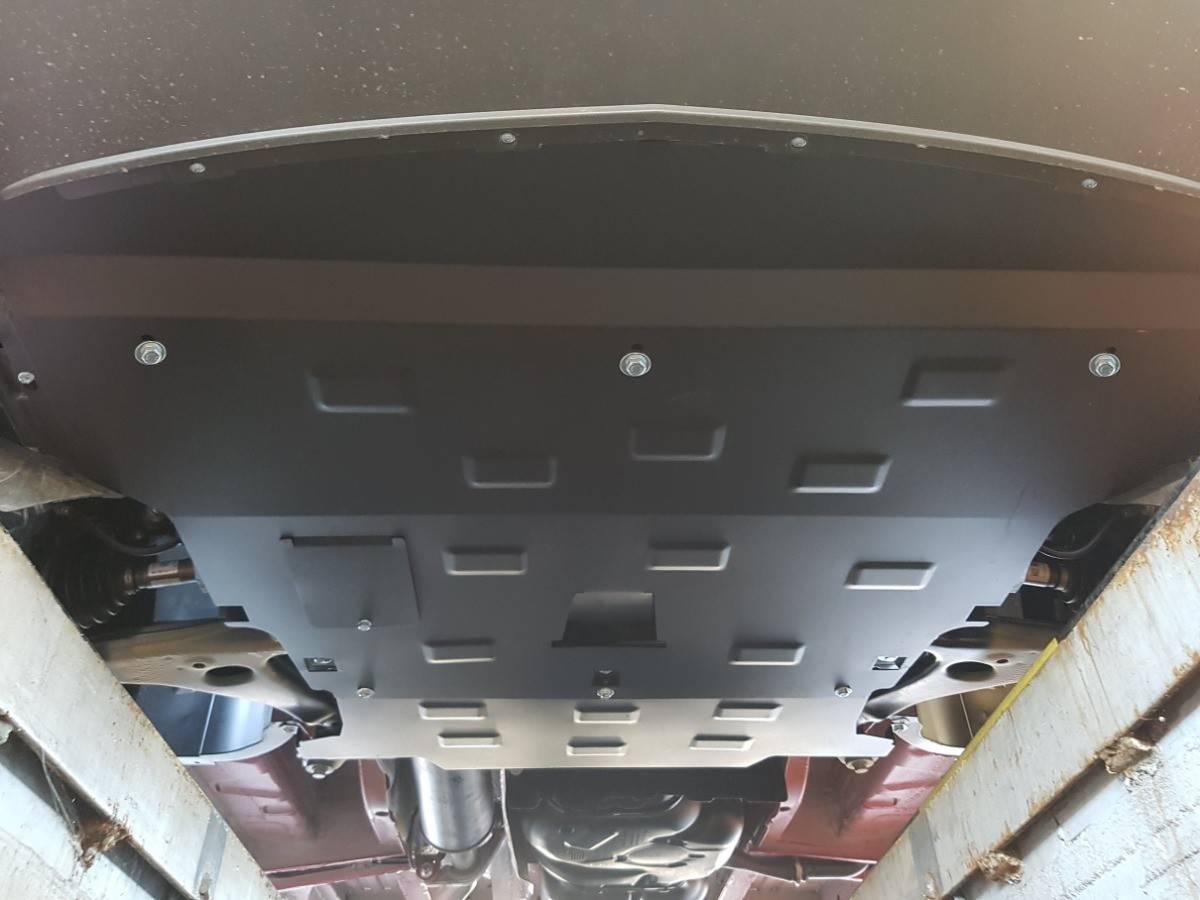 Cubre cárter metálico Mercedes Sprinter-FWD (2018-2022) a medida