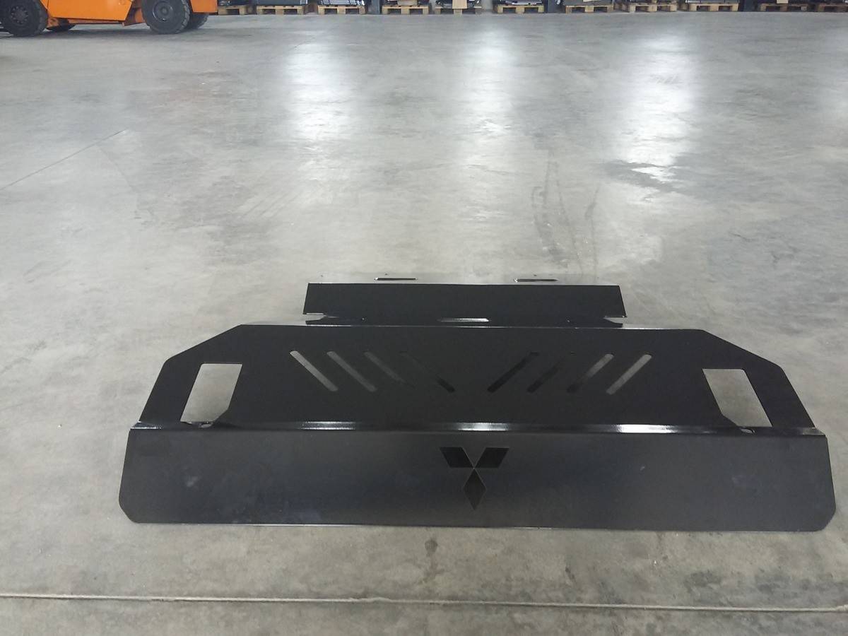 Cubre cárter metálico Mitsubishi Montero 3 (V60, V70) (1999-2007) a medida