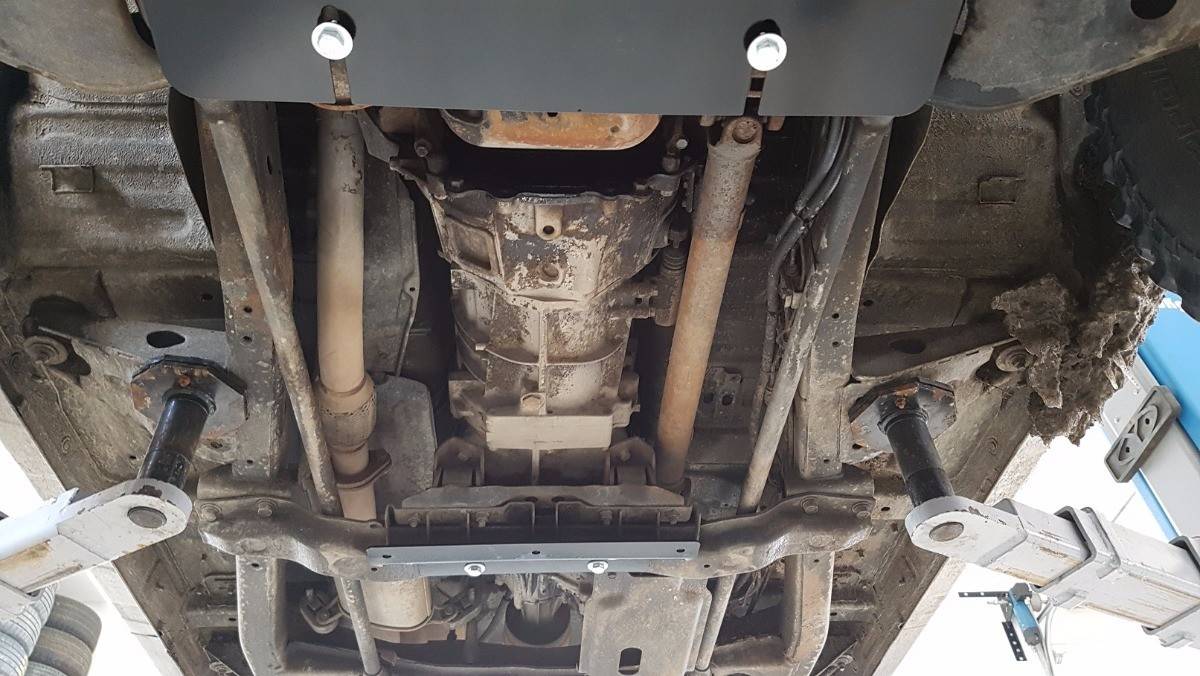 Protección de Caja de Cambios Mitsubishi Pajero 4 (V80, V90) (2007-2022)