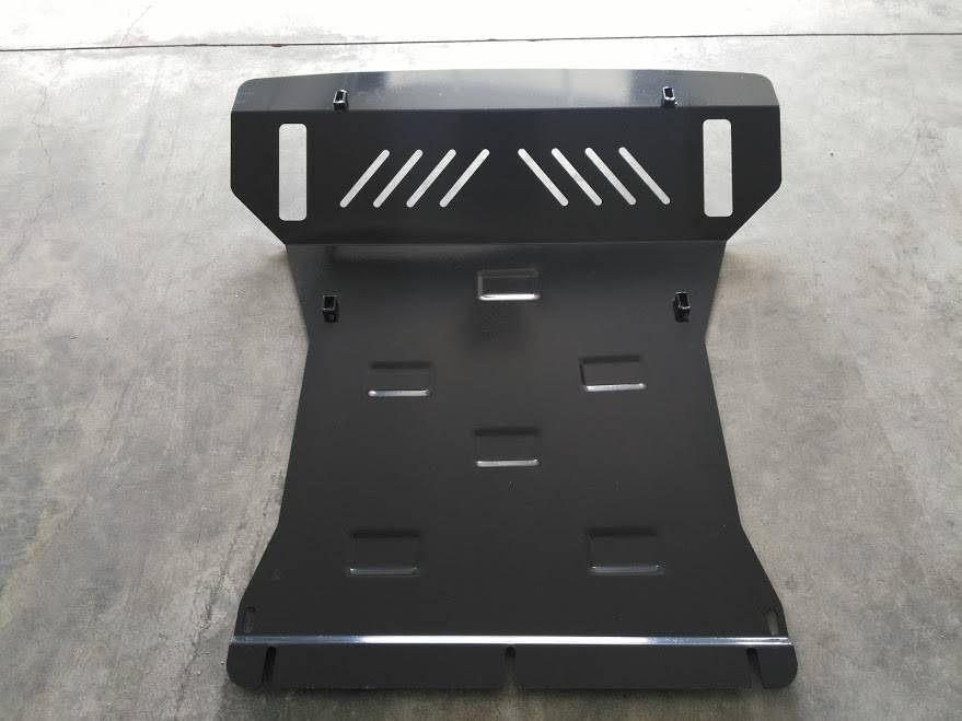 Cubre cárter metálico Mitsubishi Pajero 4 (V80, V90) (2007-2022) a medida