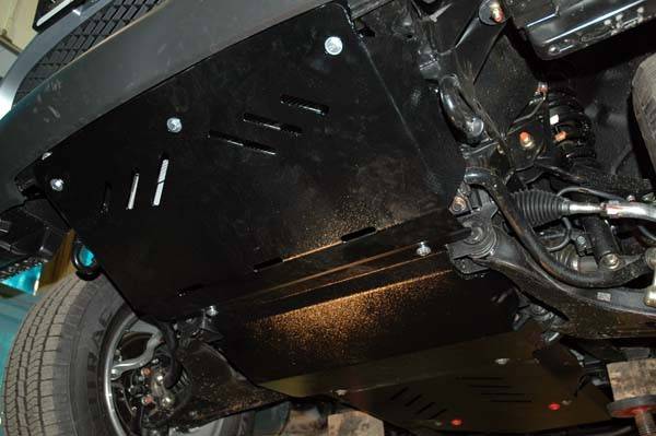 Cubre cárter metálico Mitsubishi Pajero Sport 2 (2008-2016) a medida