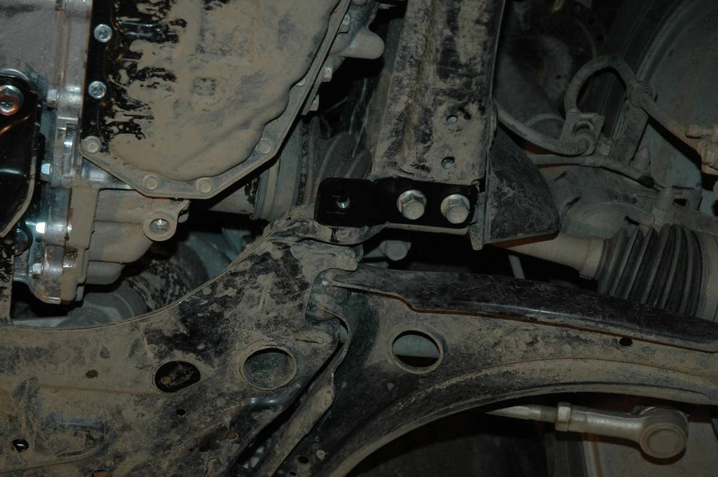 Cubre cárter metálico Mitsubishi Outlander (2012-2022) a medida