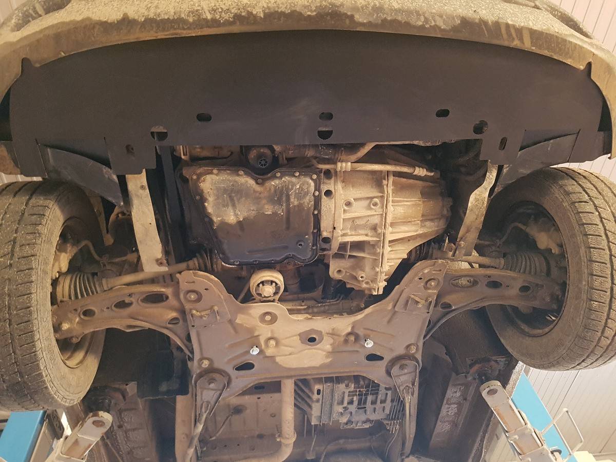Cubre cárter metálico Nissan Primastar (2001-2015) a medida