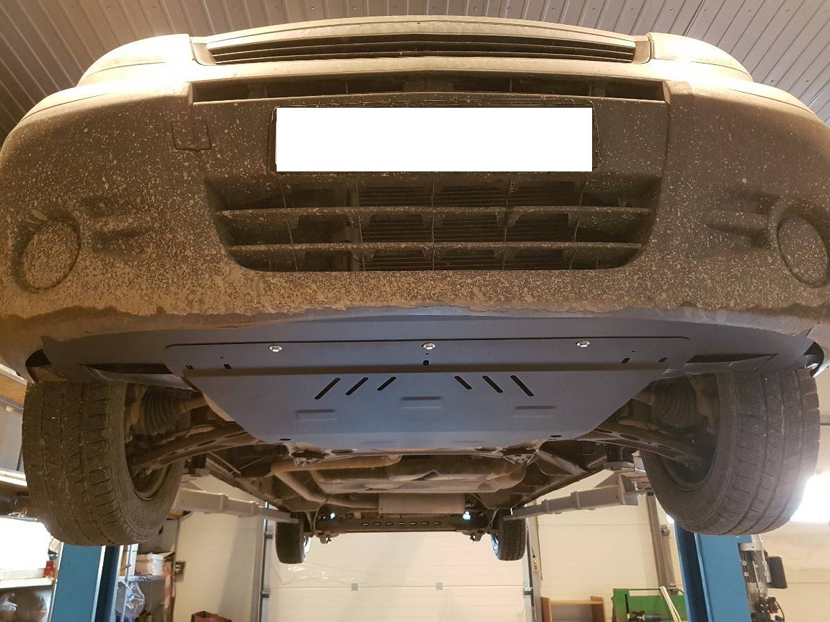 Cubre cárter metálico Nissan Primastar (2001-2015) a medida
