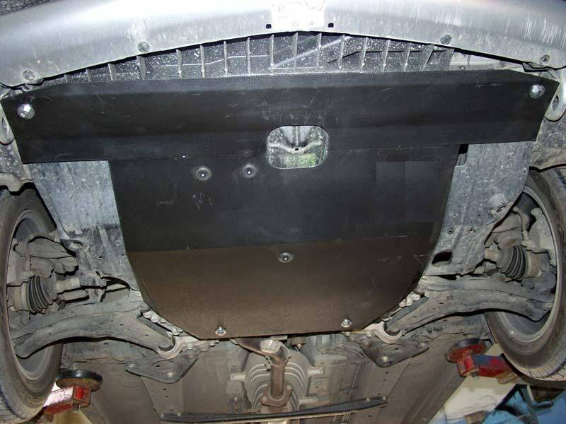 Cubre cárter metálico Nissan Primera P12 (2001-2007) a medida
