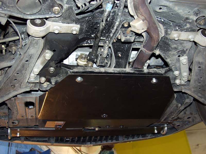 Cubre cárter metálico Nissan Primera P12 (2001-2007) a medida