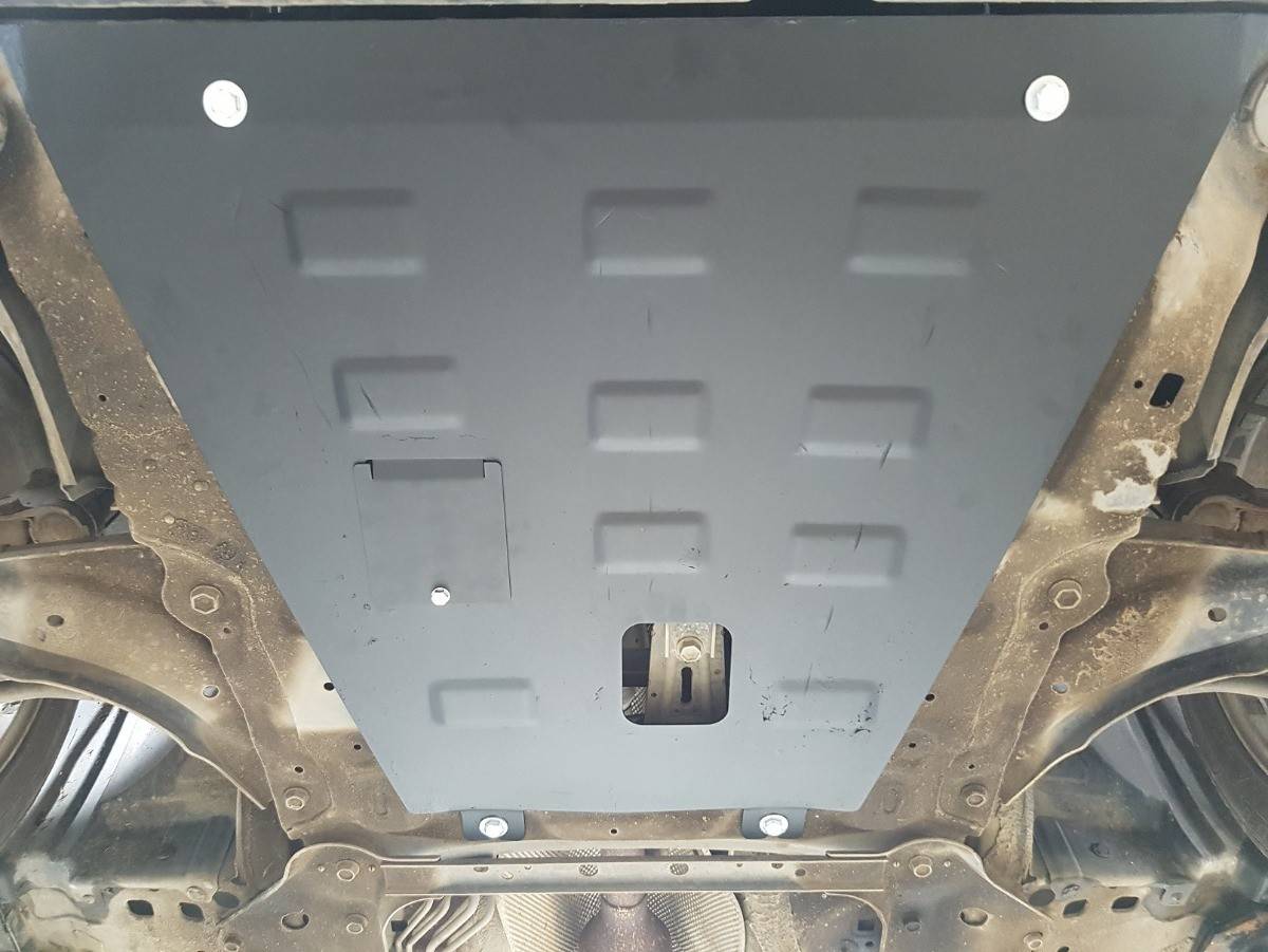 Cubre cárter metálico Nissan Pulsar (2012-2022) a medida
