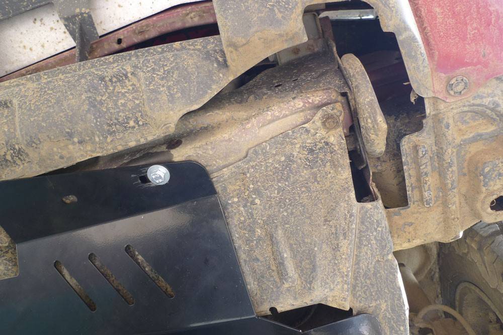 Cubre cárter metálico Nissan X-Trail T30 (2001-2007) a medida