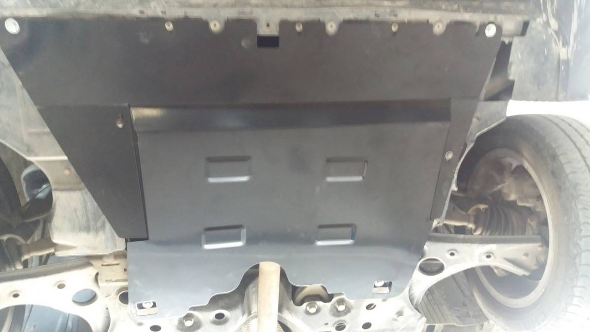 Cubre cárter metálico Opel Combo (2010-2017) a medida