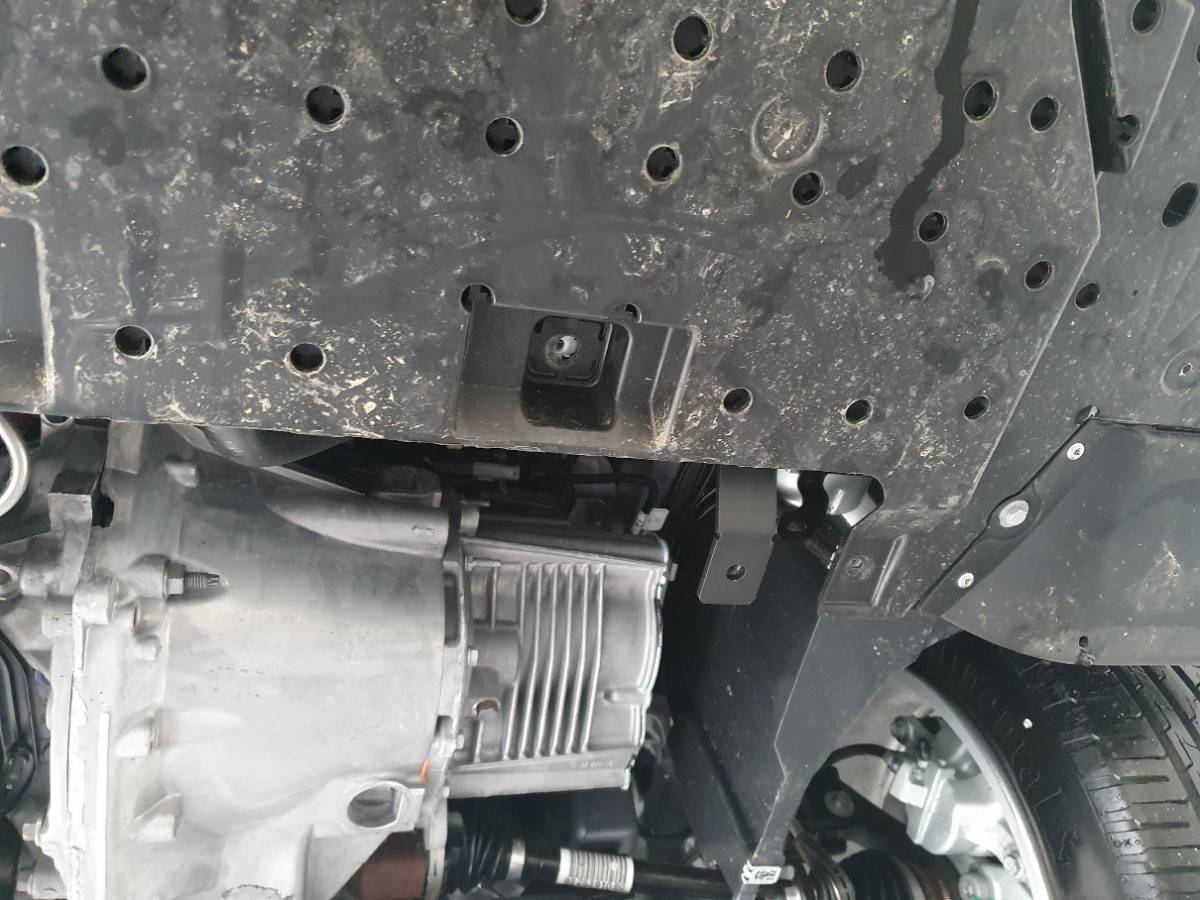 Cubre cárter metálico Opel Corsa F (2019-2022) a medida