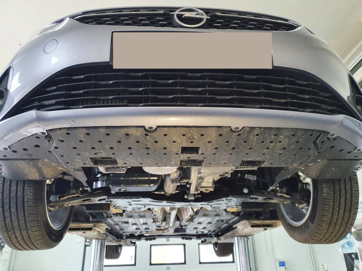 Cubre cárter metálico Opel Corsa F (2019-2022) a medida