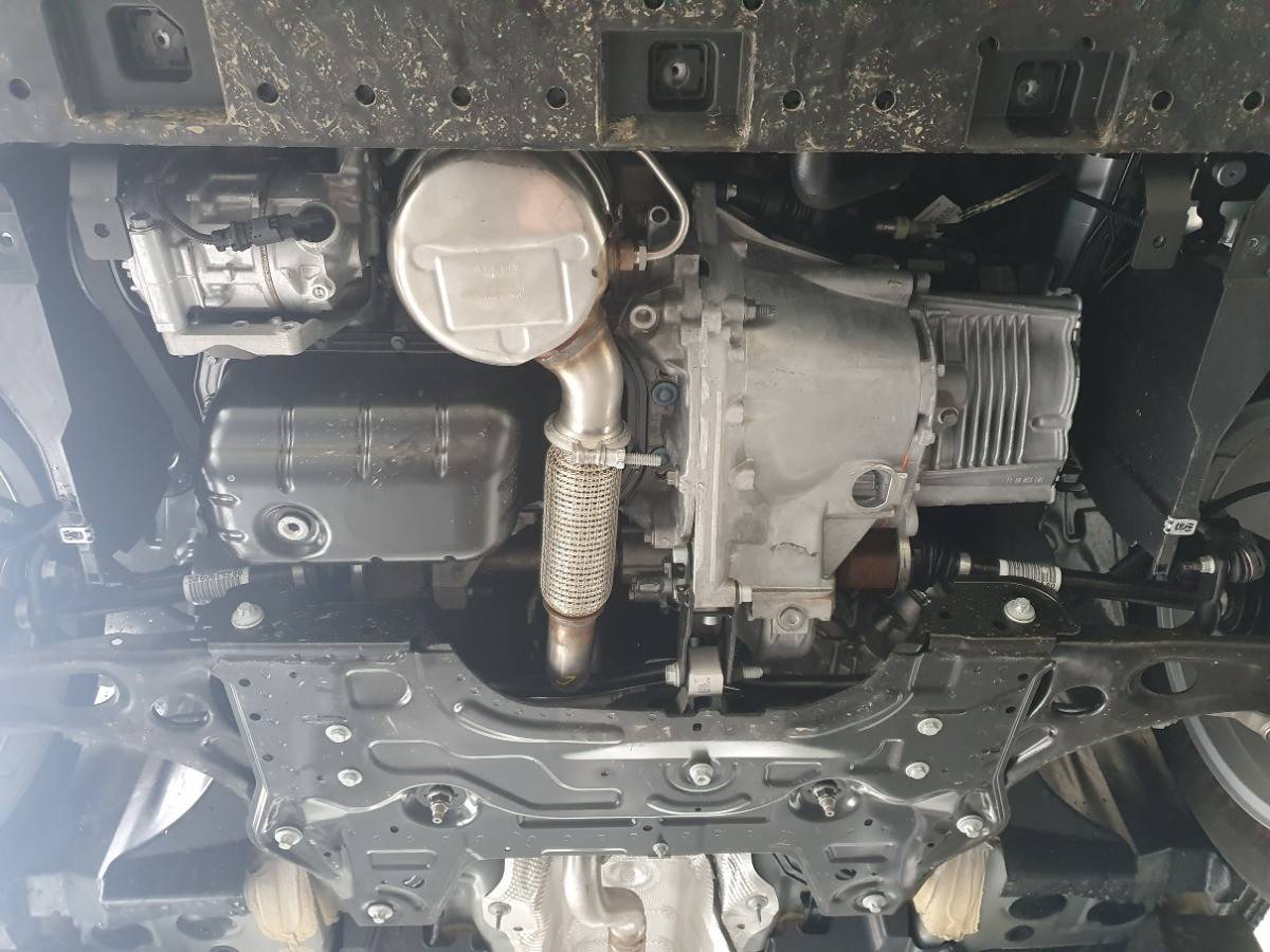 Cubre cárter metálico Opel Corsa F (2019-2022) a medida