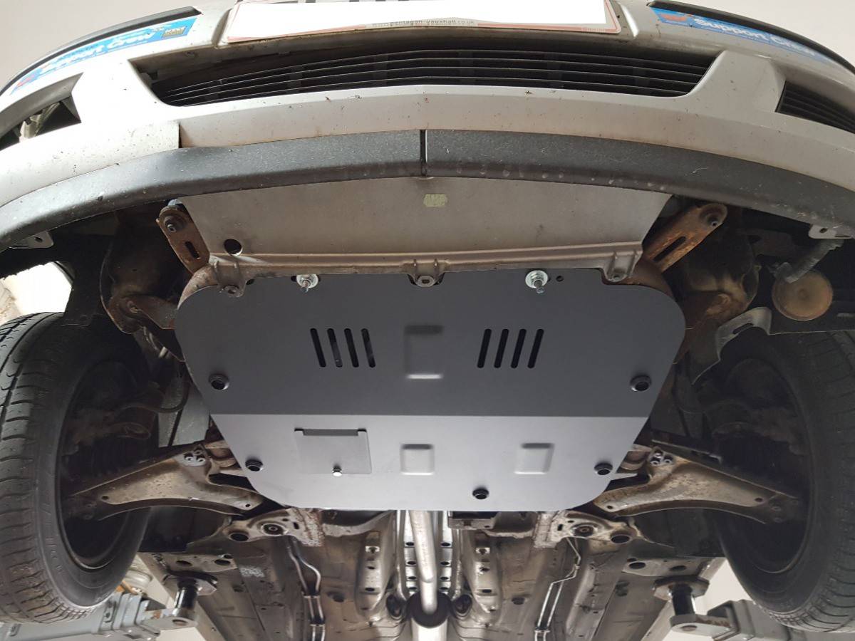Cubre cárter metálico Opel Corsa C (2000-2006) a medida