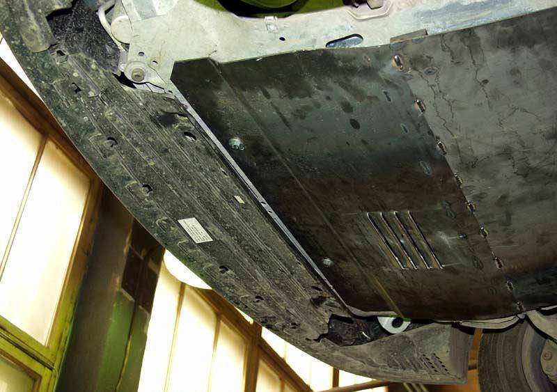 Cubre cárter metálico Renault Clio 2 (1997-2007) a medida