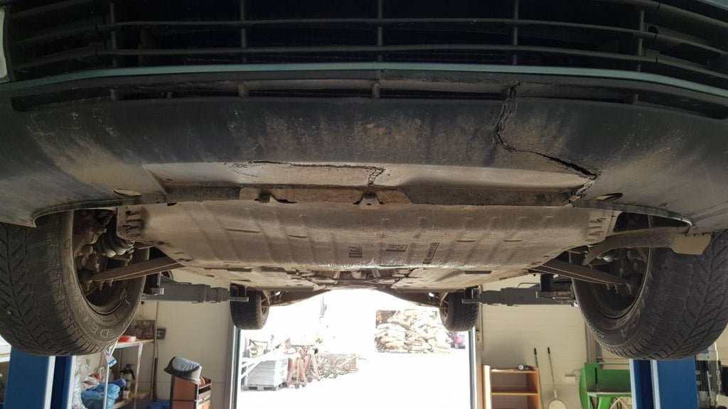 Cubre cárter metálico Skoda Octavia 2 (2004-2012) a medida