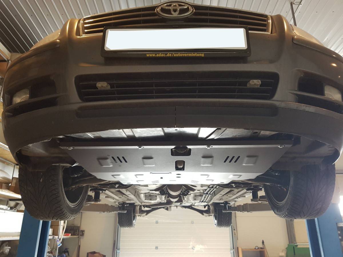 Cubre cárter metálico Toyota Avensis (2003-2008) a medida