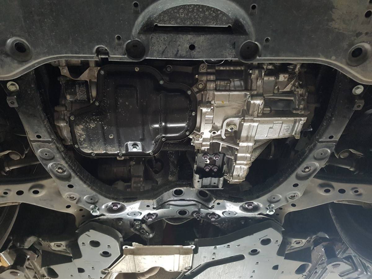 Cubre cárter metálico Toyota Camry (2018-actualidad) a medida