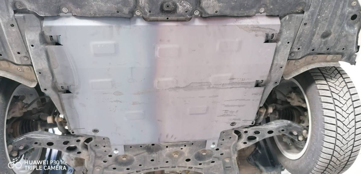 Cubre cárter metálico Toyota Corolla (2019-2022) a medida