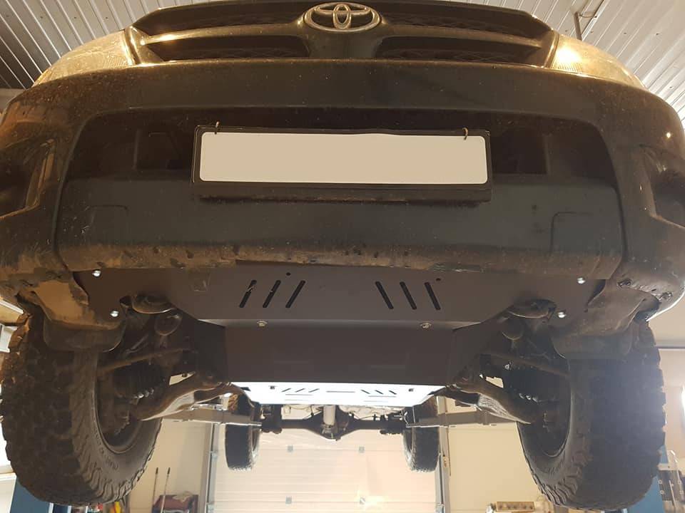 Protección de Caja de Cambios y Filtro de Partículas Toyota Hilux (2004-2015)