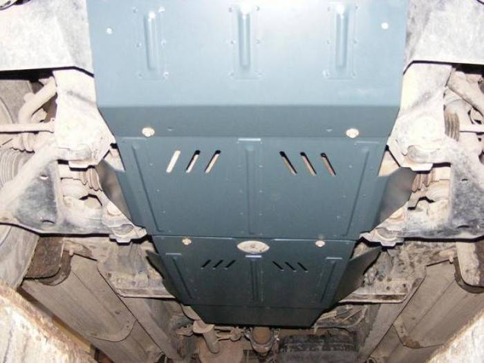 Cubre cárter metálico Toyota Hilux (2004-2015) a medida