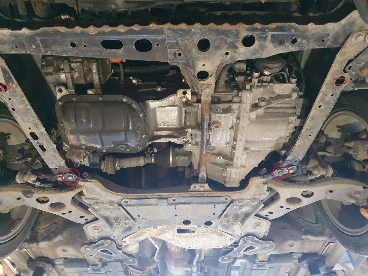 Cubre cárter metálico Toyota Prius (2008-2015) a medida