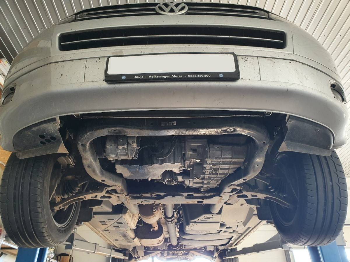 Cubre cárter metálico Volkswagen Transporter T6 Caravelle (2015-2022) a medida