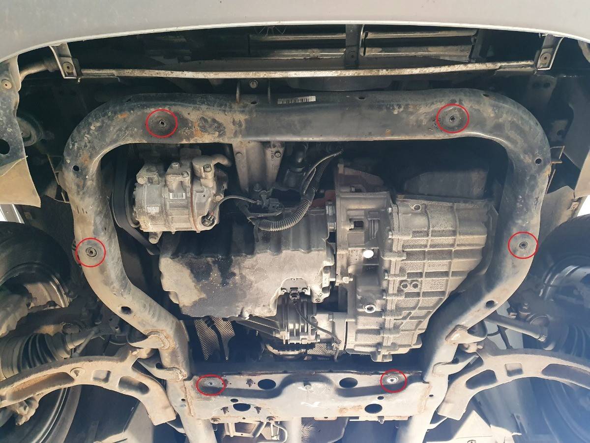 Cubre cárter metálico Volkswagen Transporter T5 (2004-2015) a medida