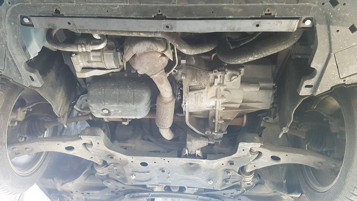 Cubre cárter metálico Volvo V40 (2012-2019) a medida