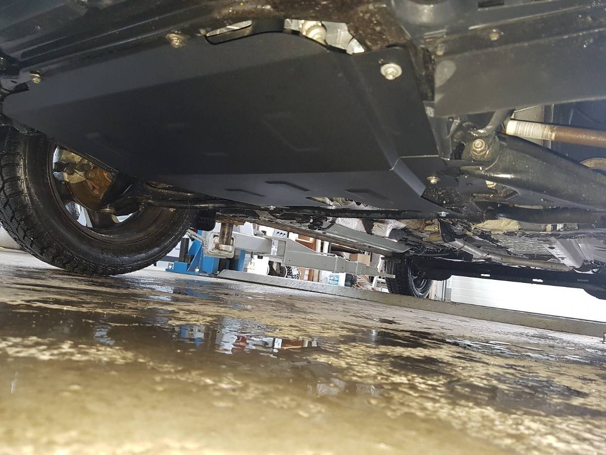 Cubre cárter metálico Renault Express (2021-2022) a medida