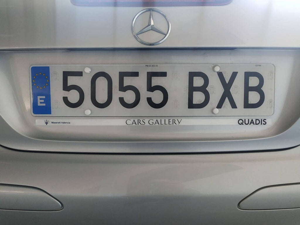 Tira de resina bajo matrícula personalizada